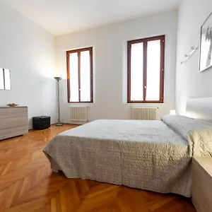 toniolo-venice-rooms.hotelinveneto.com/