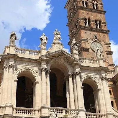 Bed and Breakfast Ecce Roma 3*, Rzym