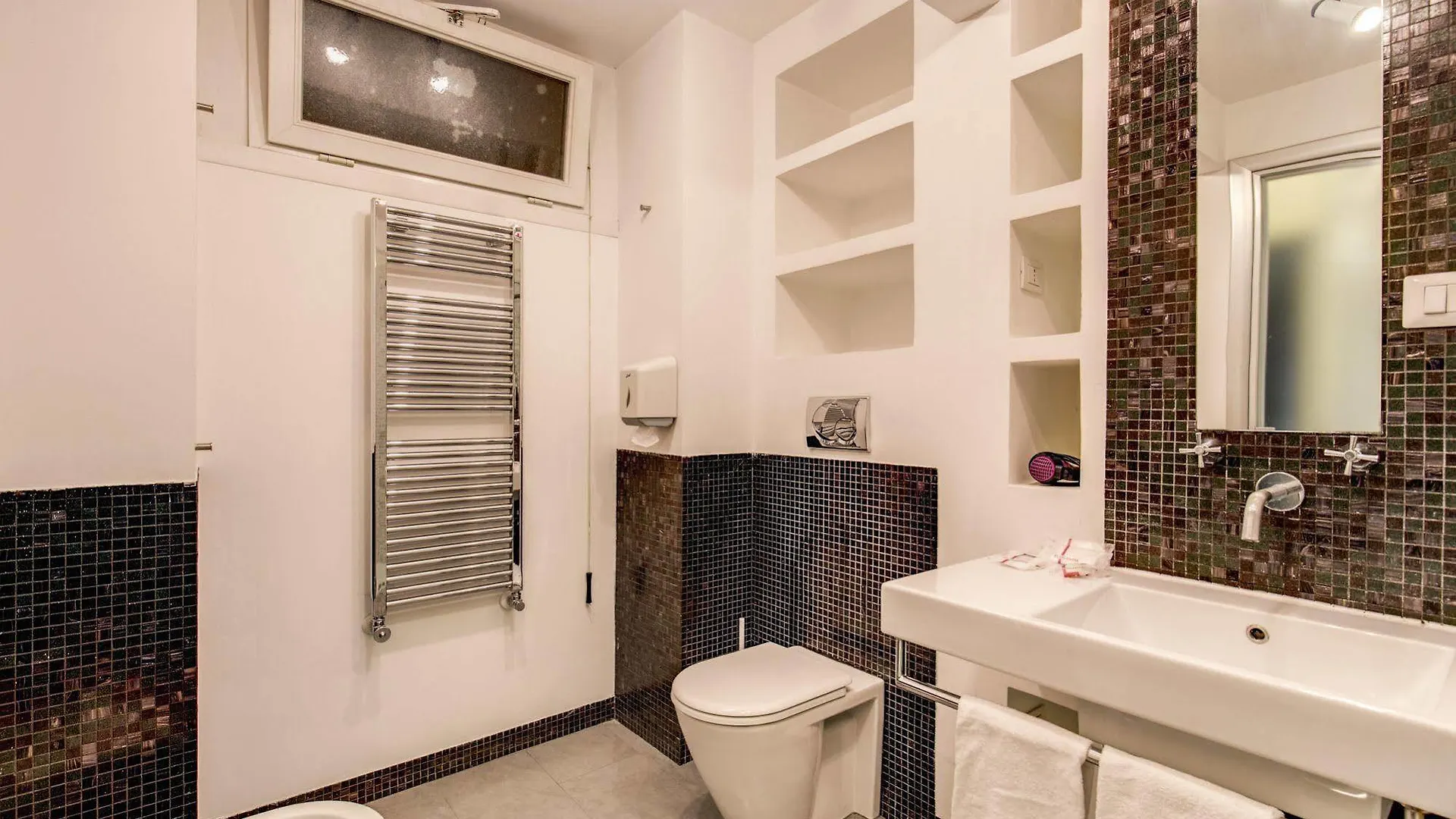 Bed and Breakfast Ecce Roma 3*, Rzym