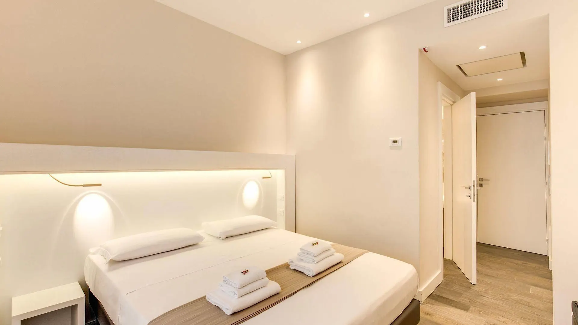 Bed and Breakfast Ecce Roma Nocleg ze śniadaniem